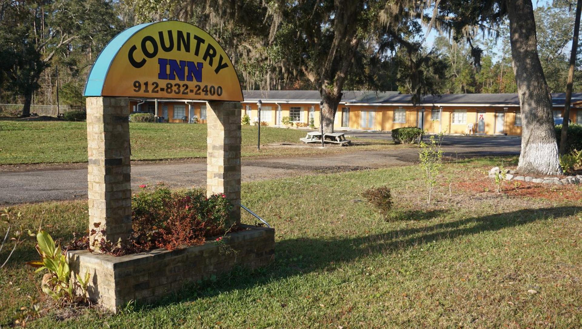 Country Inn LLC
