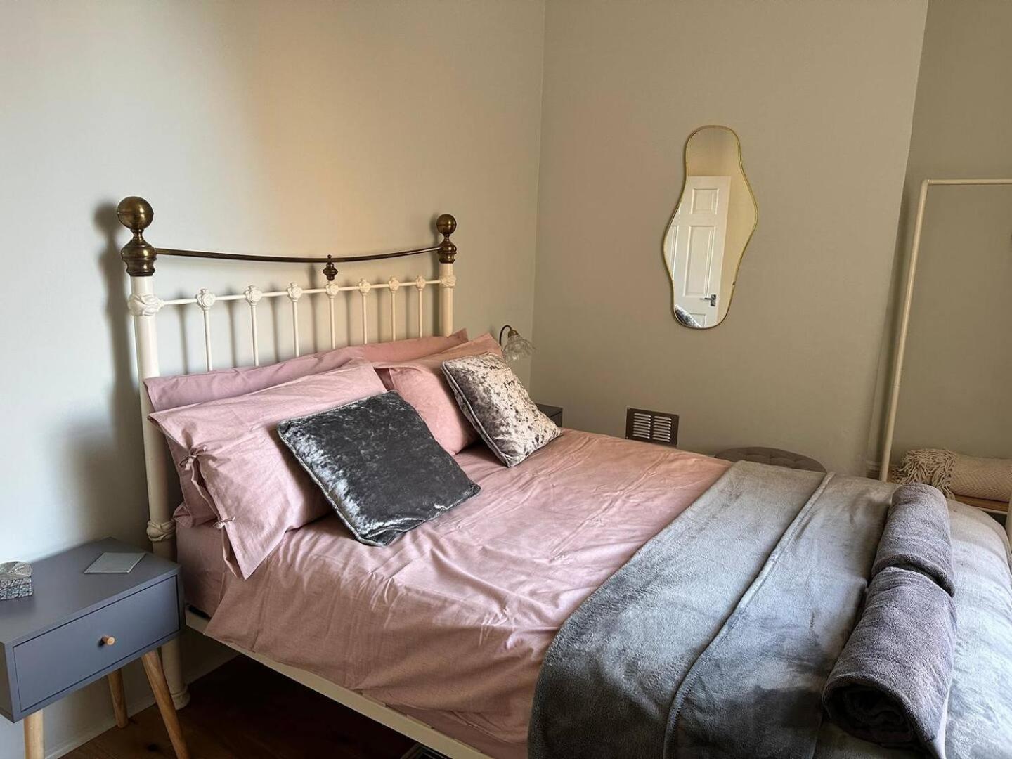 Newly Refurbished - Margate Sunset Retreat