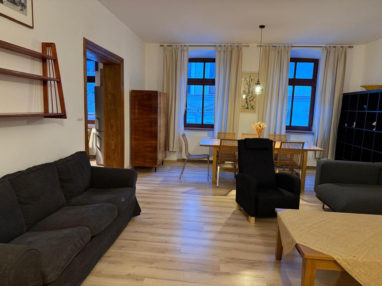 Communal lounge/ TV room