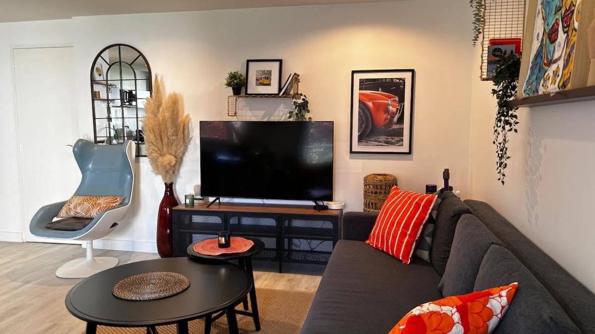 Le cosy avec climatisation, terrasse et parking privatif