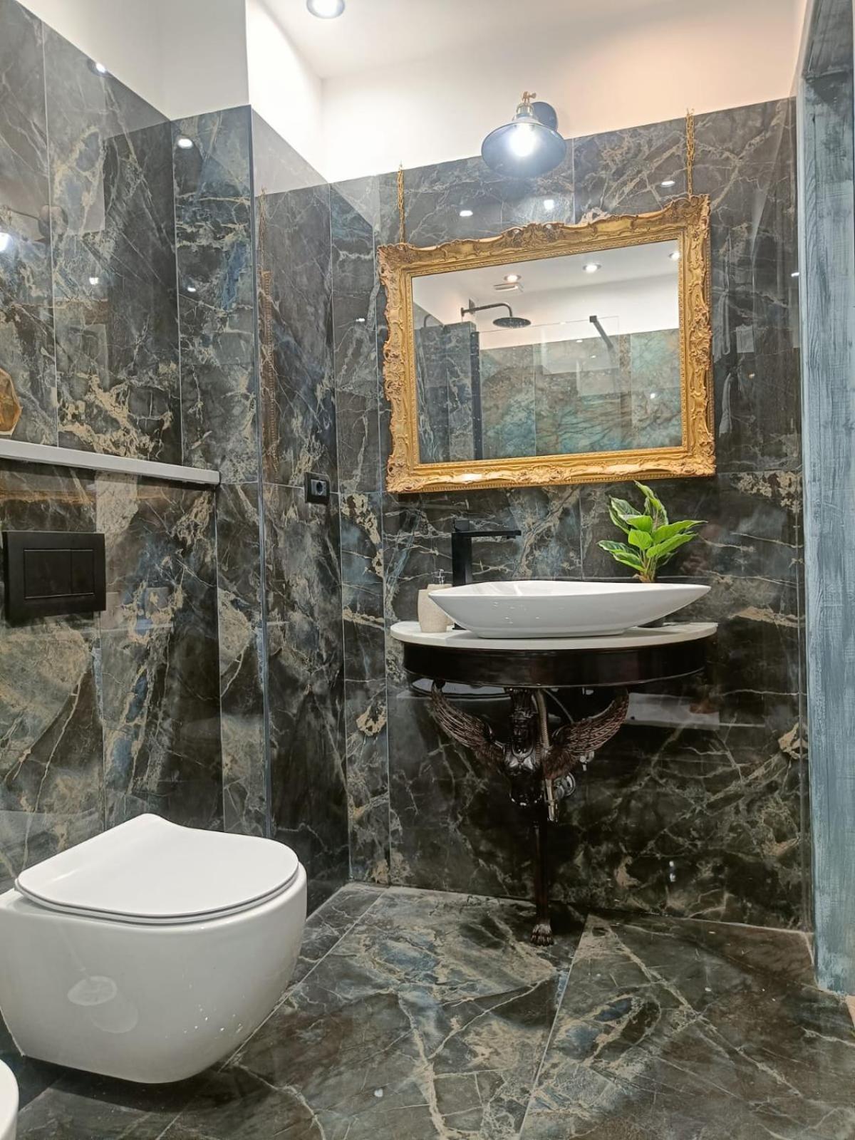 BNB Frescoes Rooms San Frediano