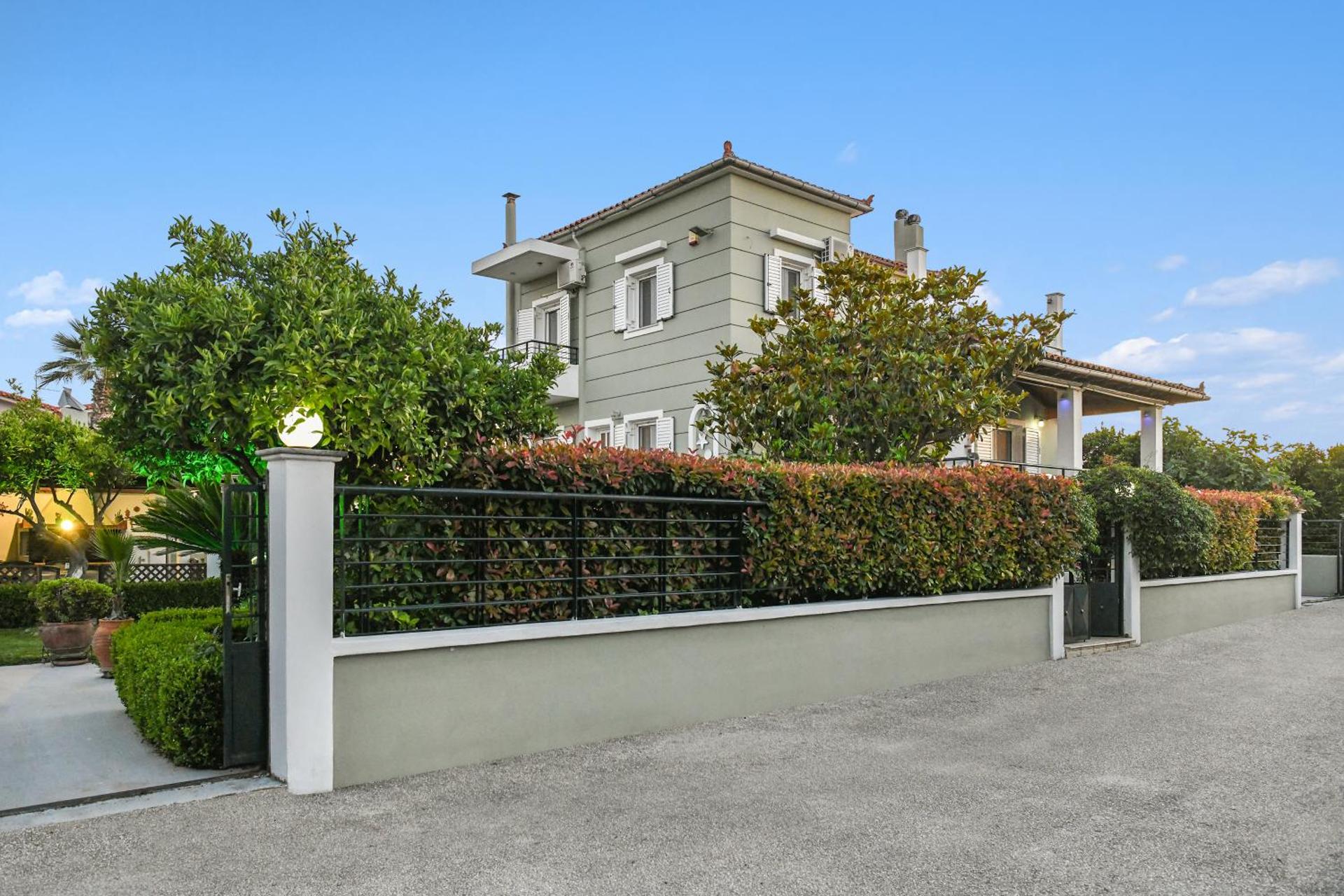 Corinthian Green Villa