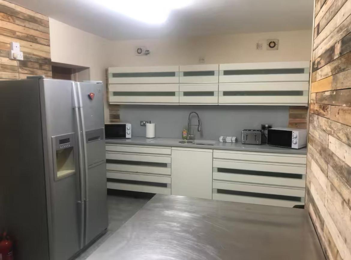 106 Brynmill - Room 9 - Sea Views