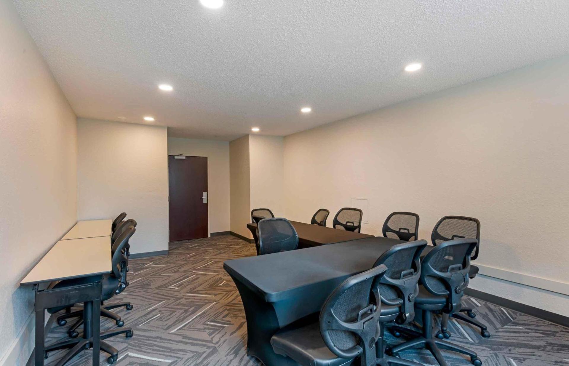 Meeting/conference room