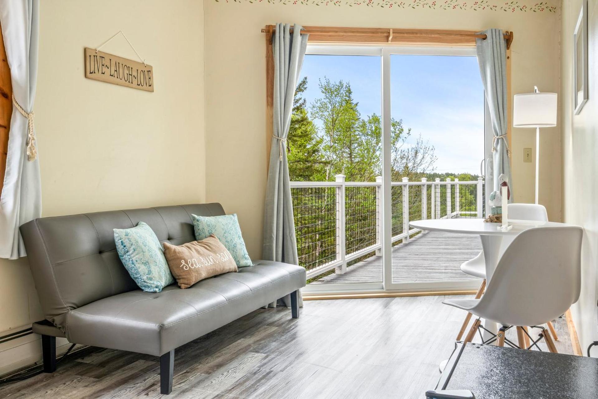 Deluxe Single Room with Sea View