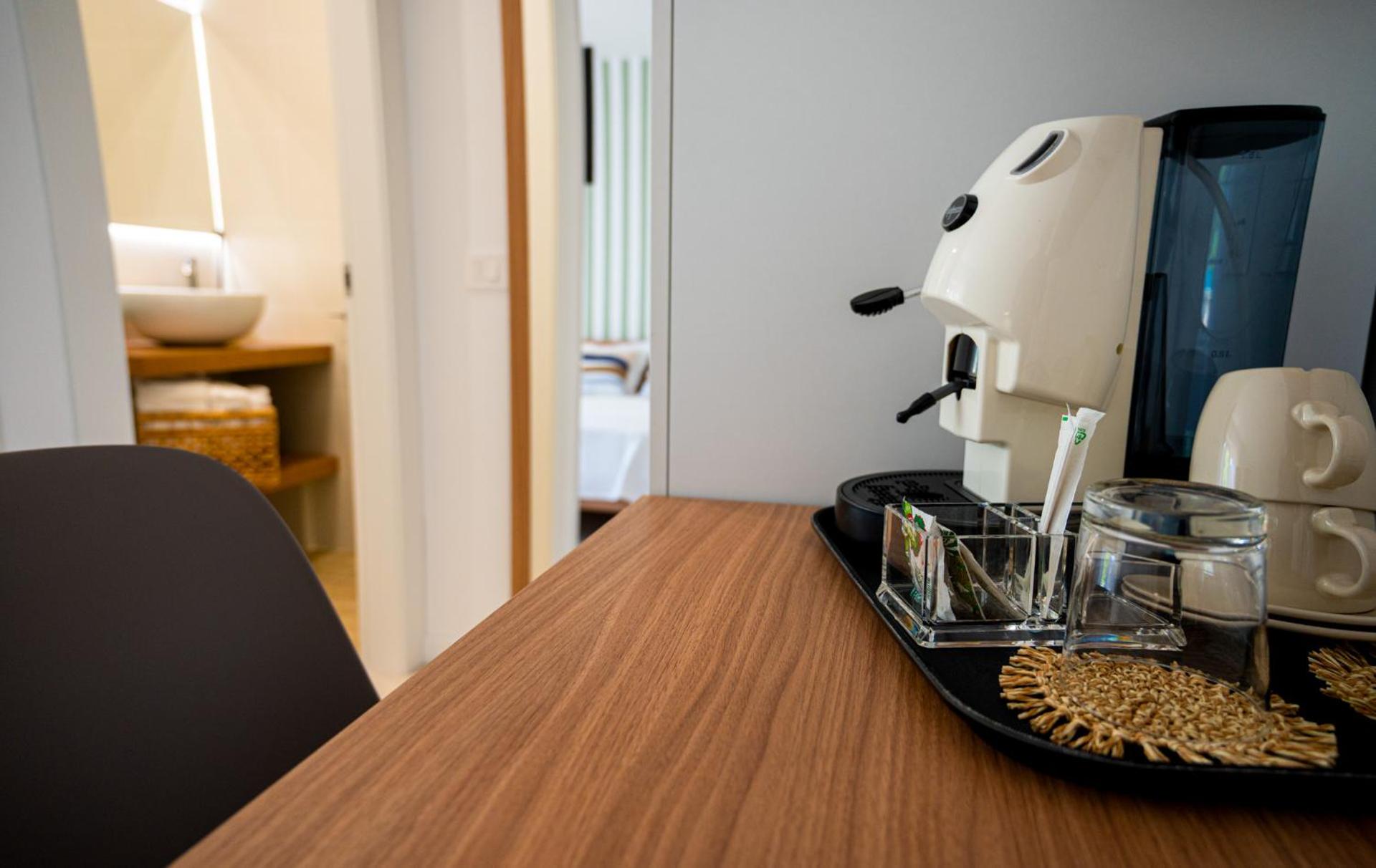 Coffee/tea facilities