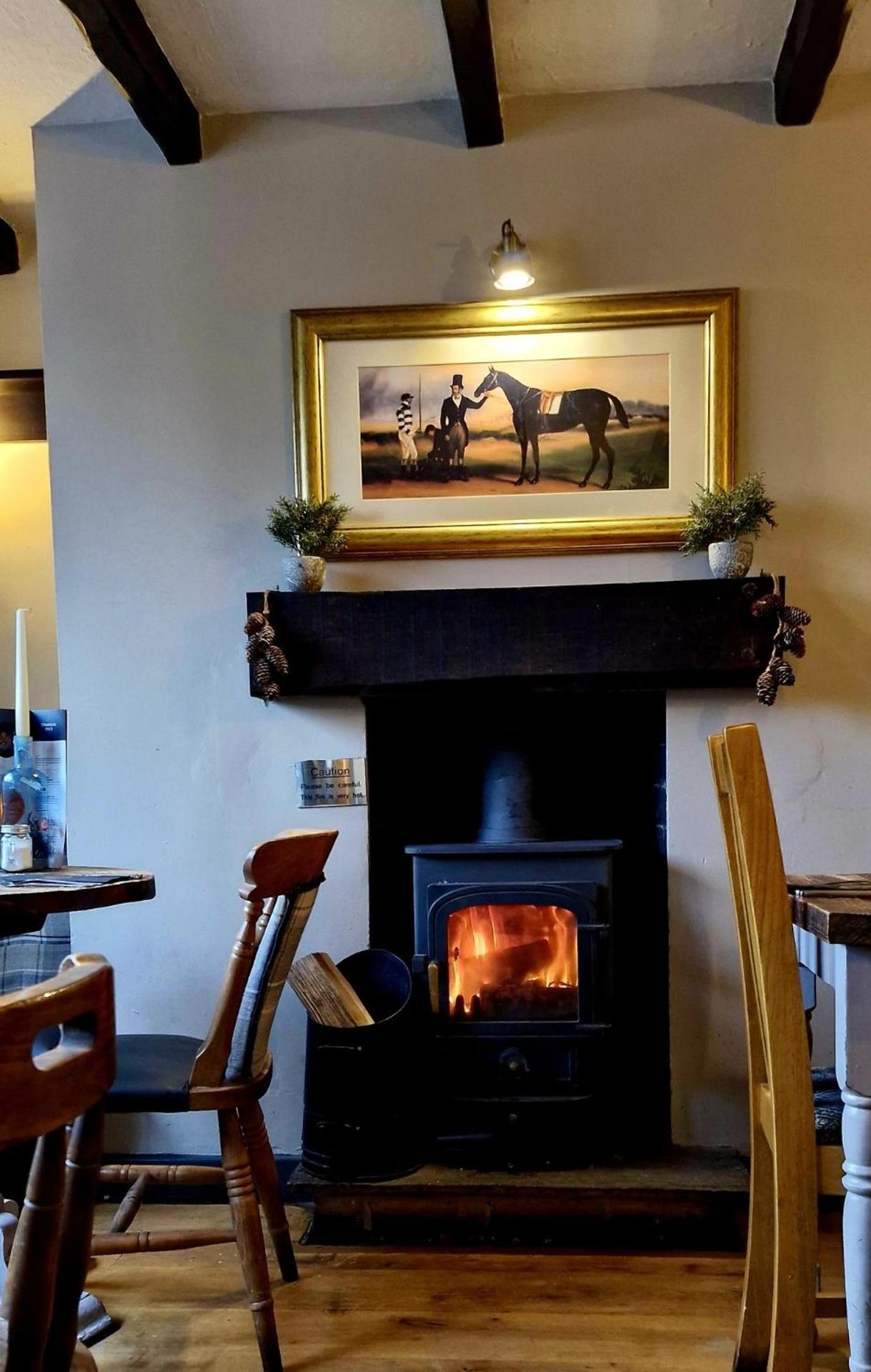 The Strawbury Duck Inn