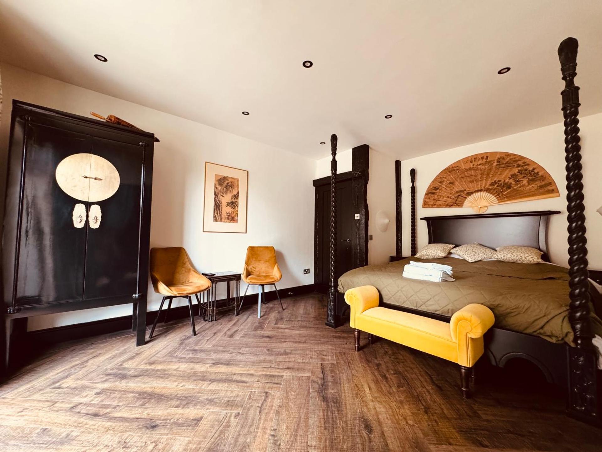 Photo of the whole room