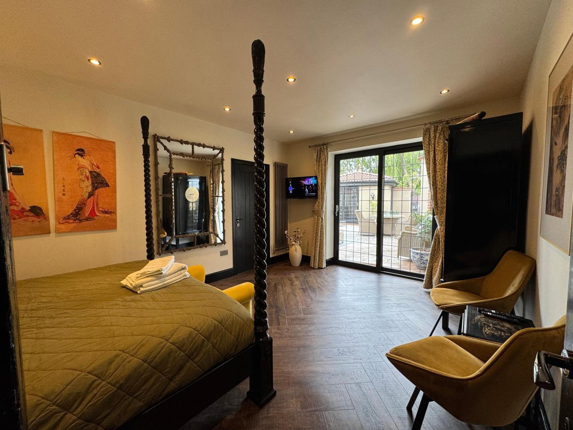 Photo of the whole room