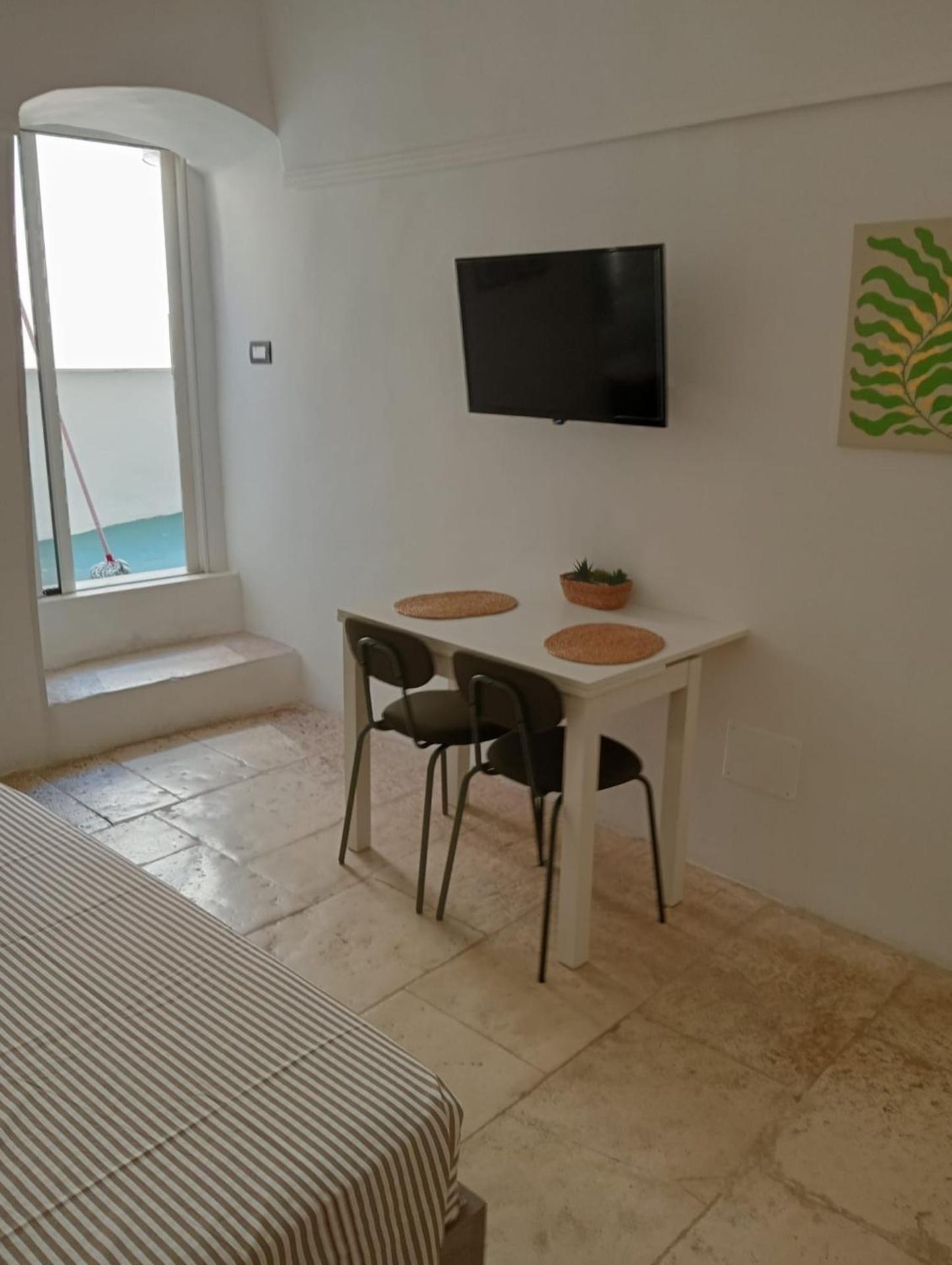 HOME SWEET HOME Antonella