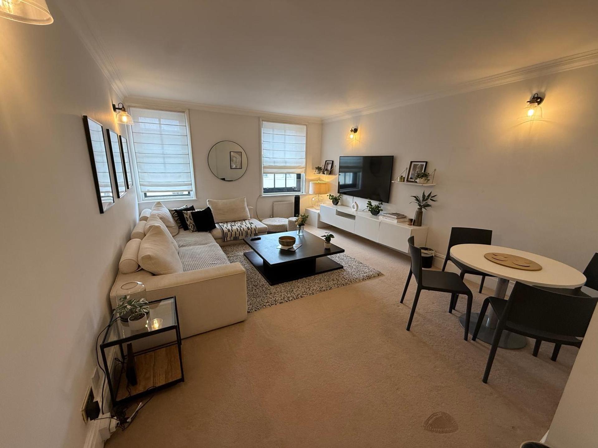 Wonderful Baker Street Flat!