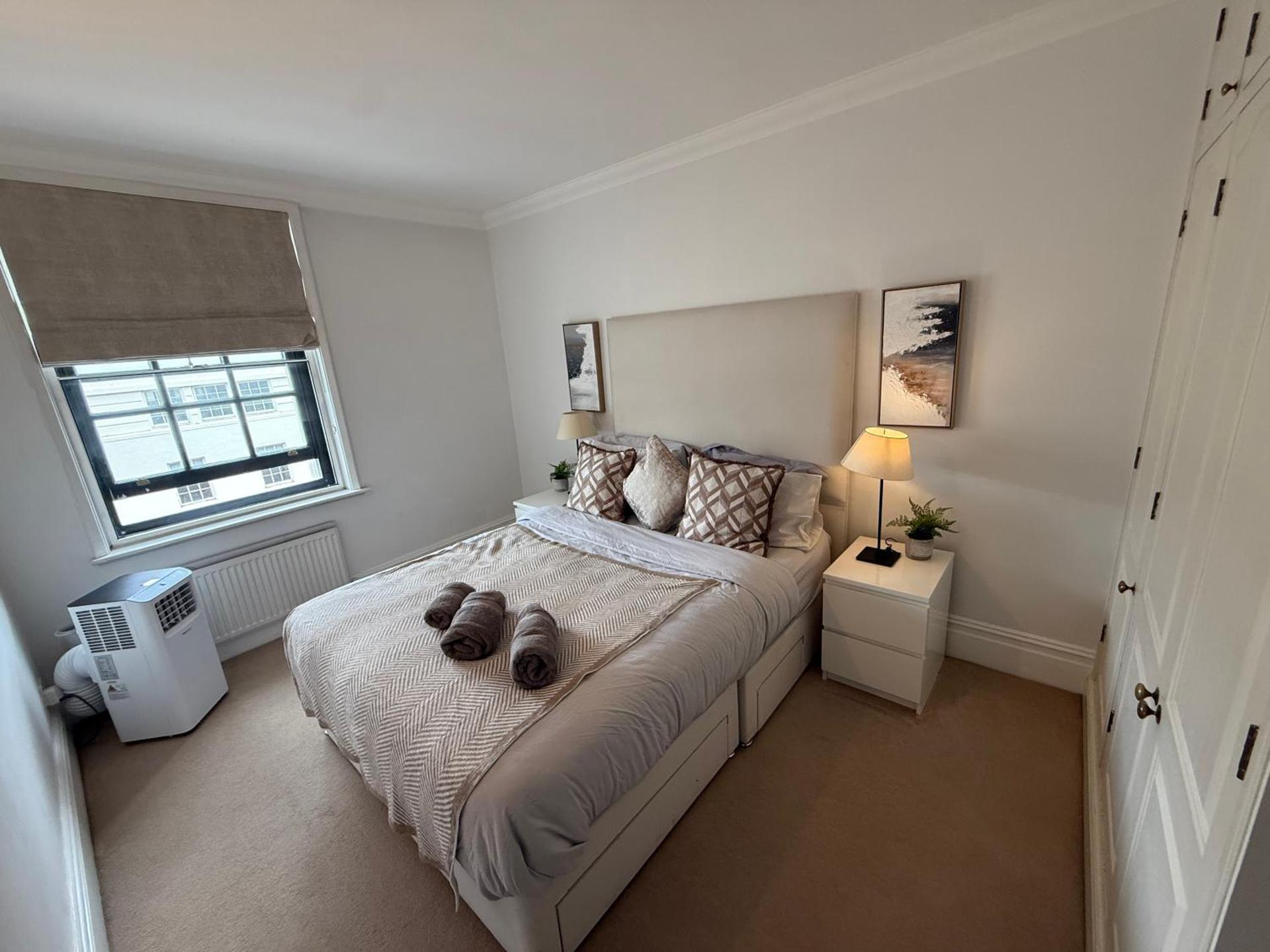 Wonderful Baker Street Flat!