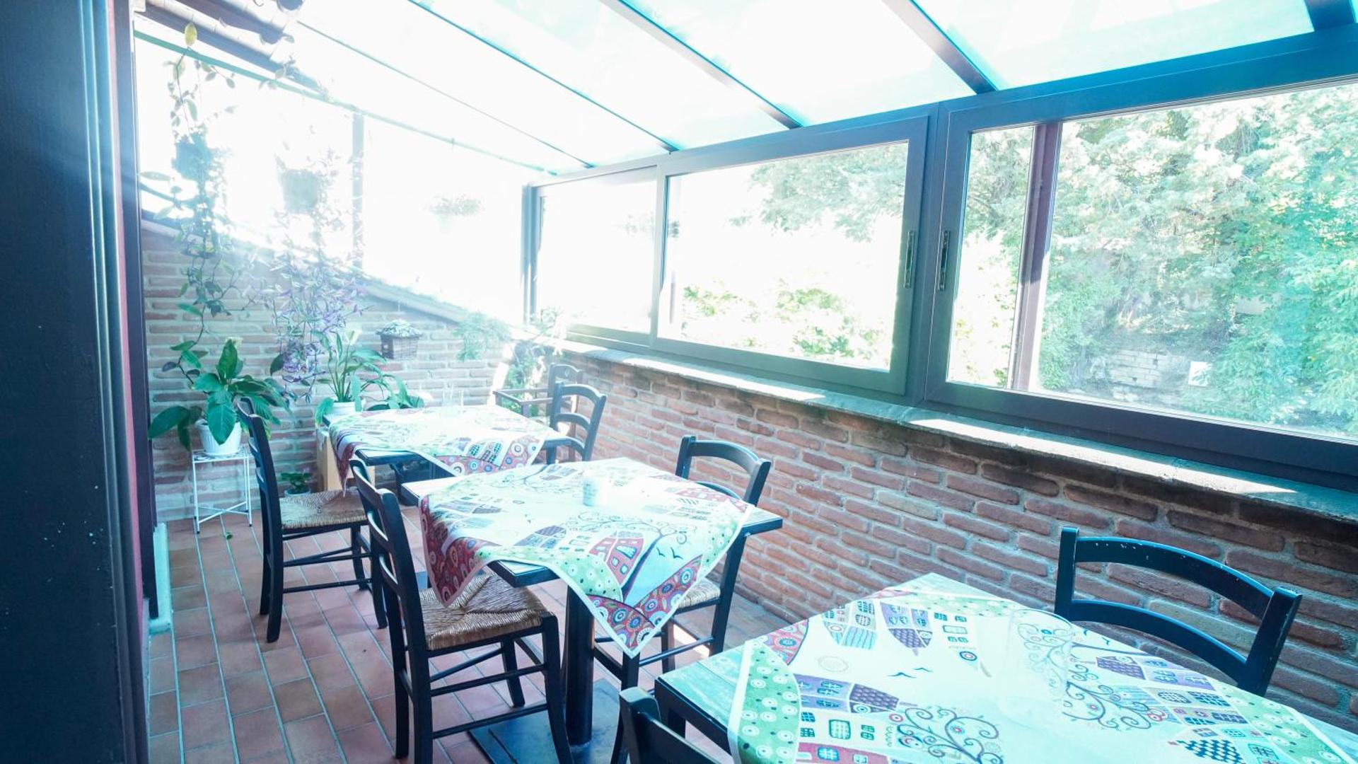 Communal lounge/ TV room