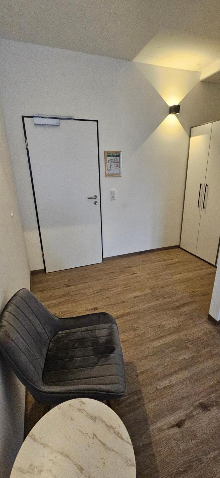 Camera Matrimoniale con Bagno in Comune 