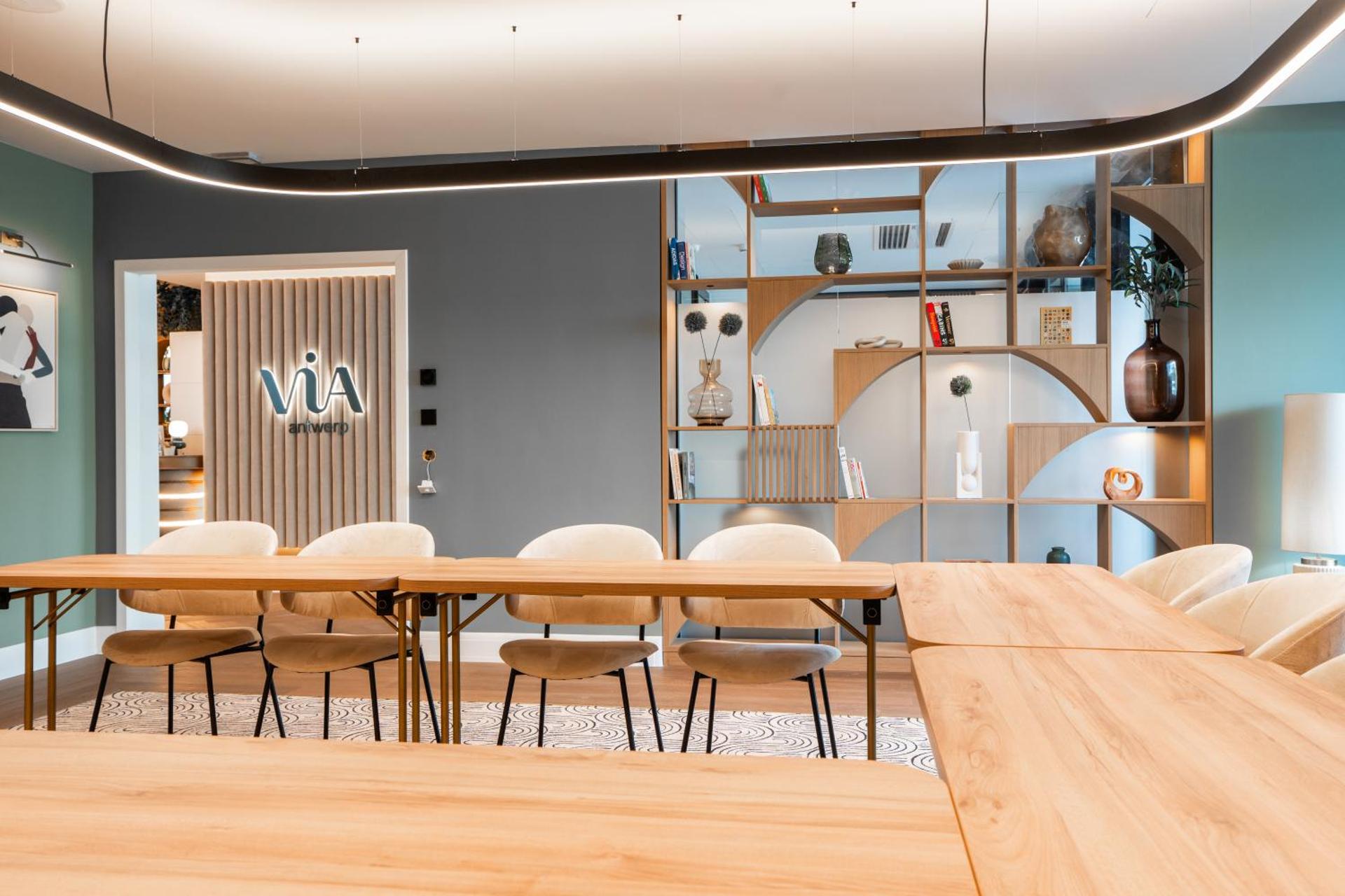 Meeting/conference room