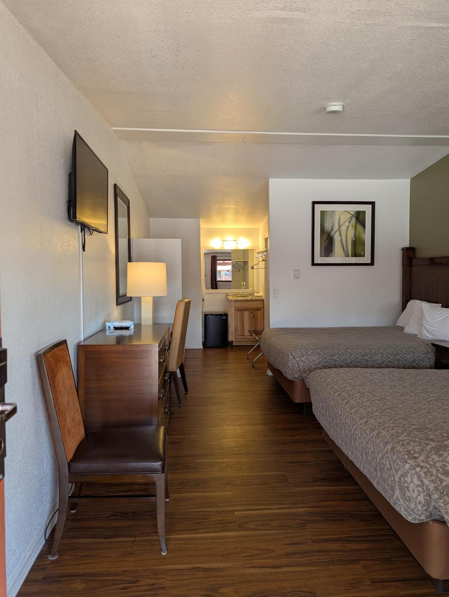 Western Inn Motel & RV Park