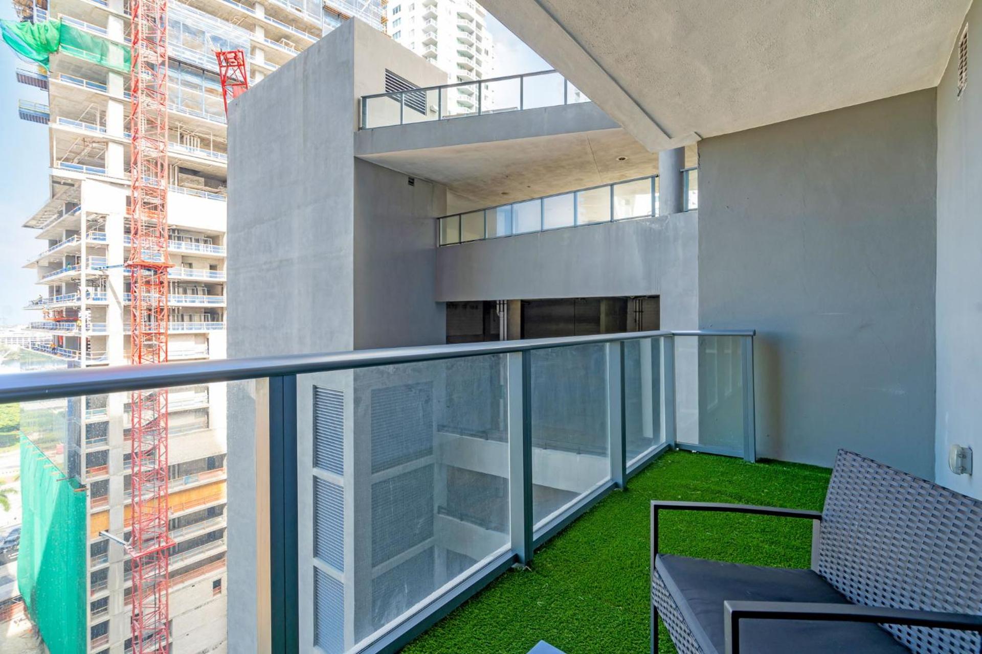 2 Bed Best Views in Downtown and Brickell