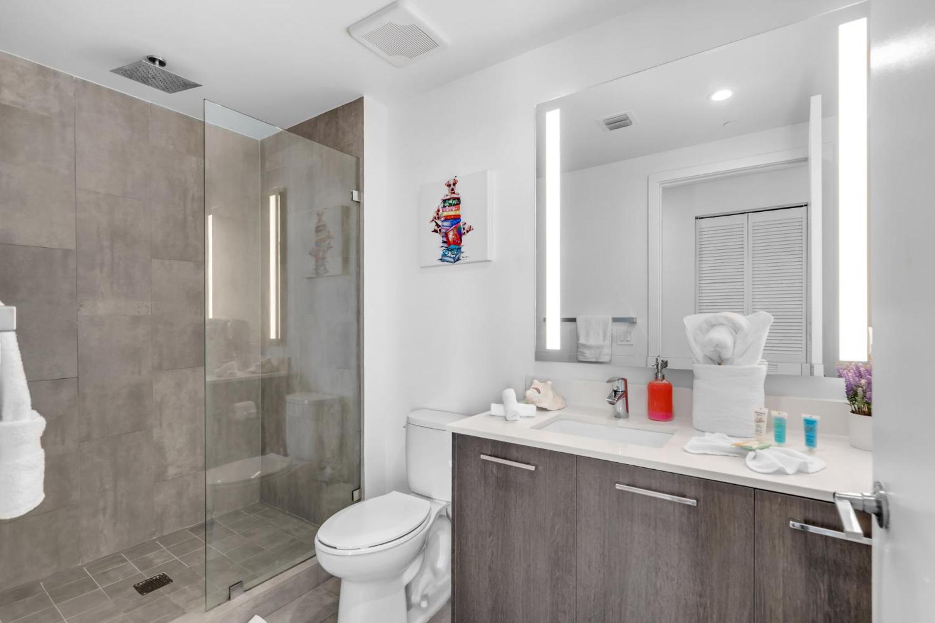 2 Bed Best Views in Downtown and Brickell