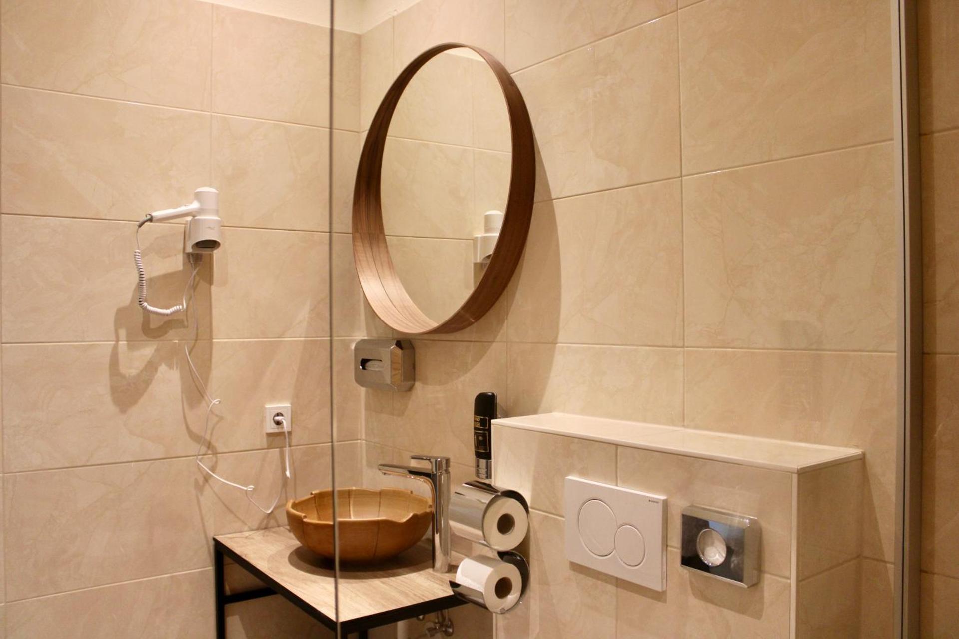 City Inn 24H Self Check-In by H&H Hotels