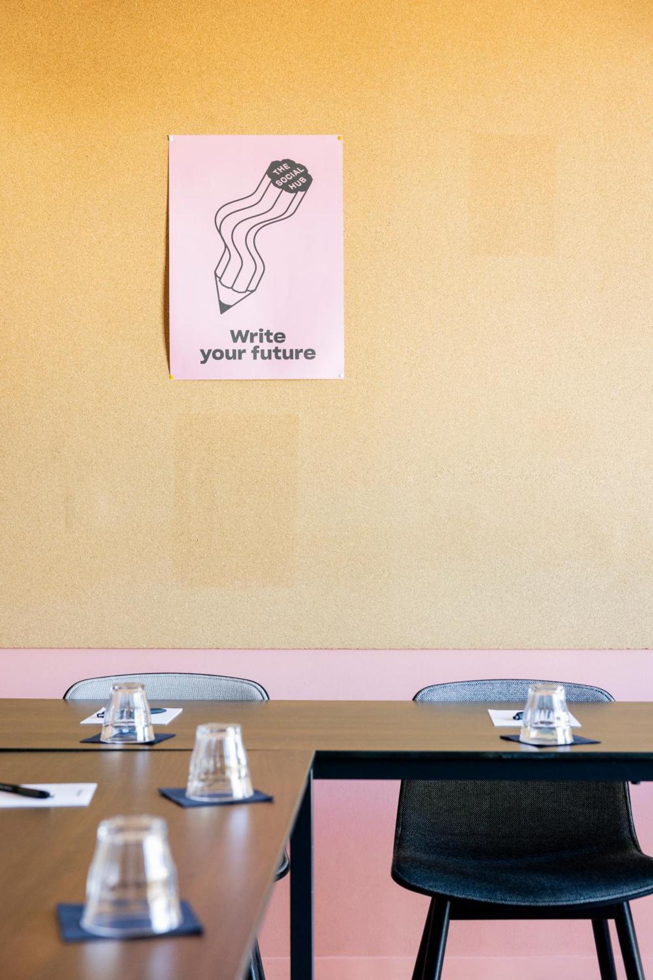 Meeting/conference room