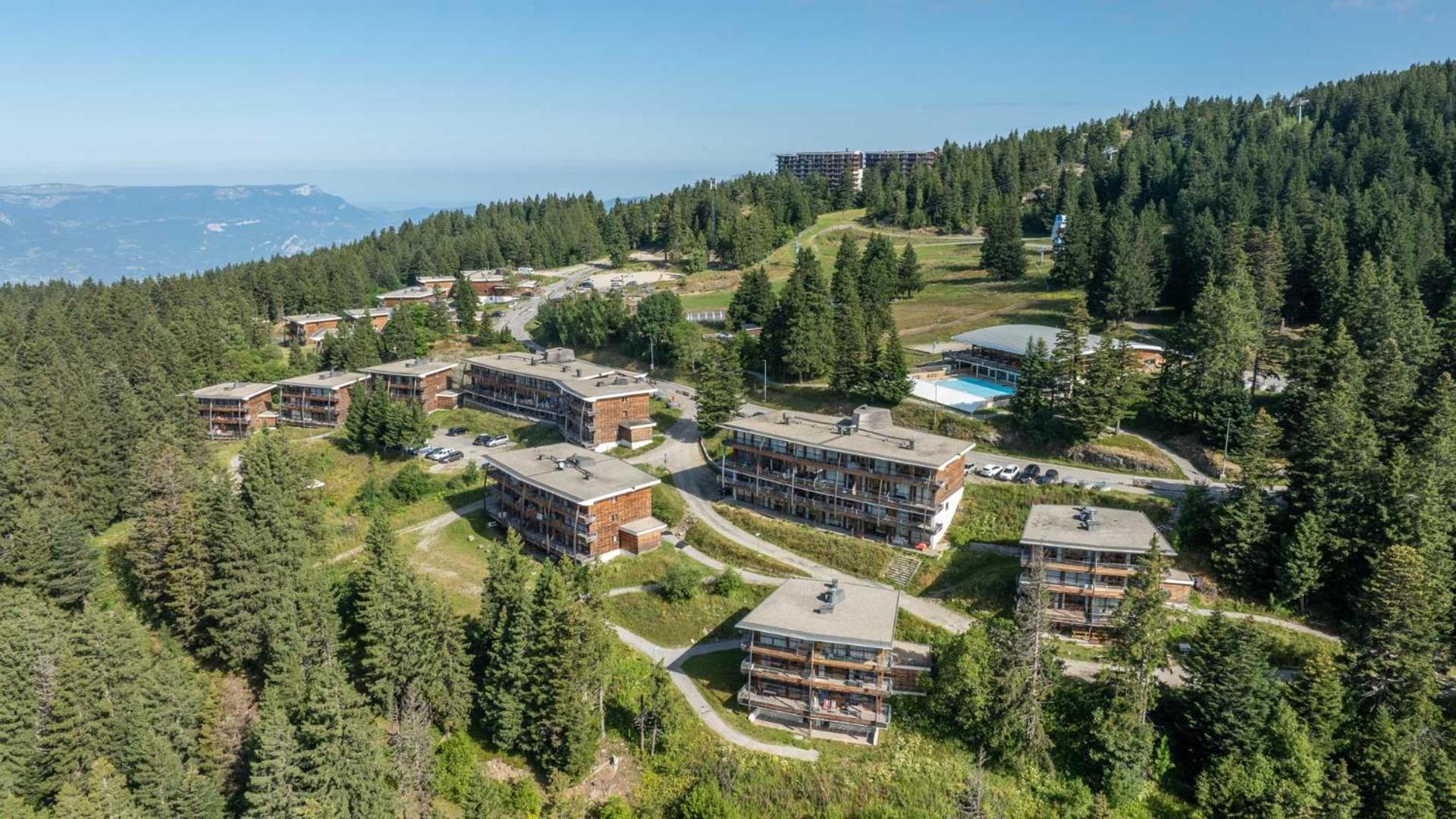 V du Bachat Silenes B11 Appt belle vue 4 6 pers