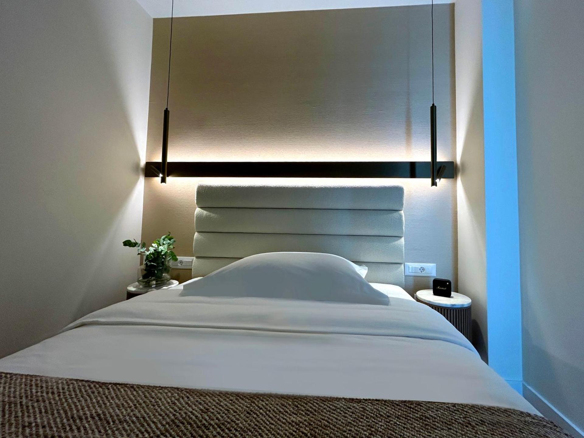 Luxury White Tower Suites