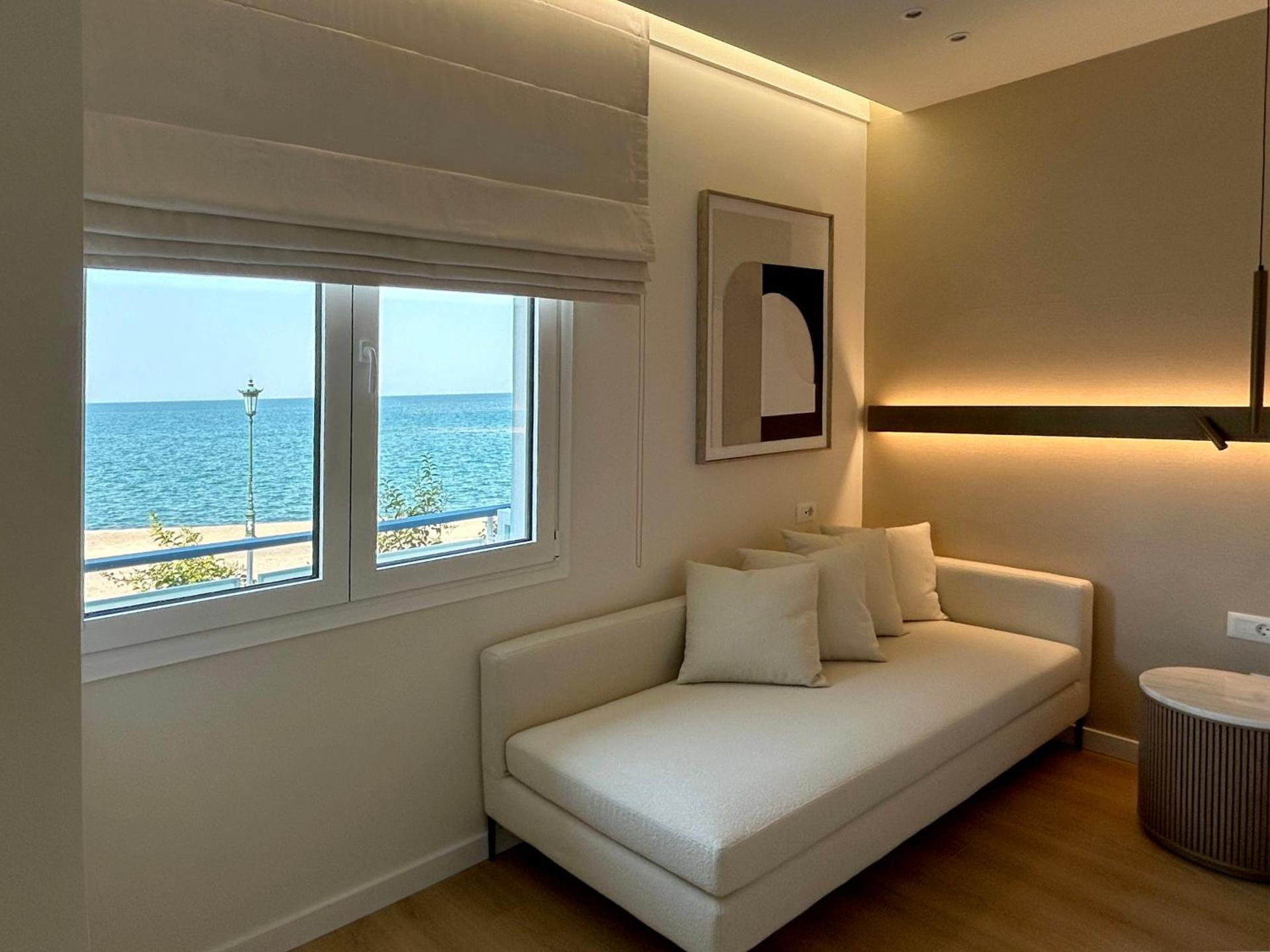 Luxury White Tower Suites