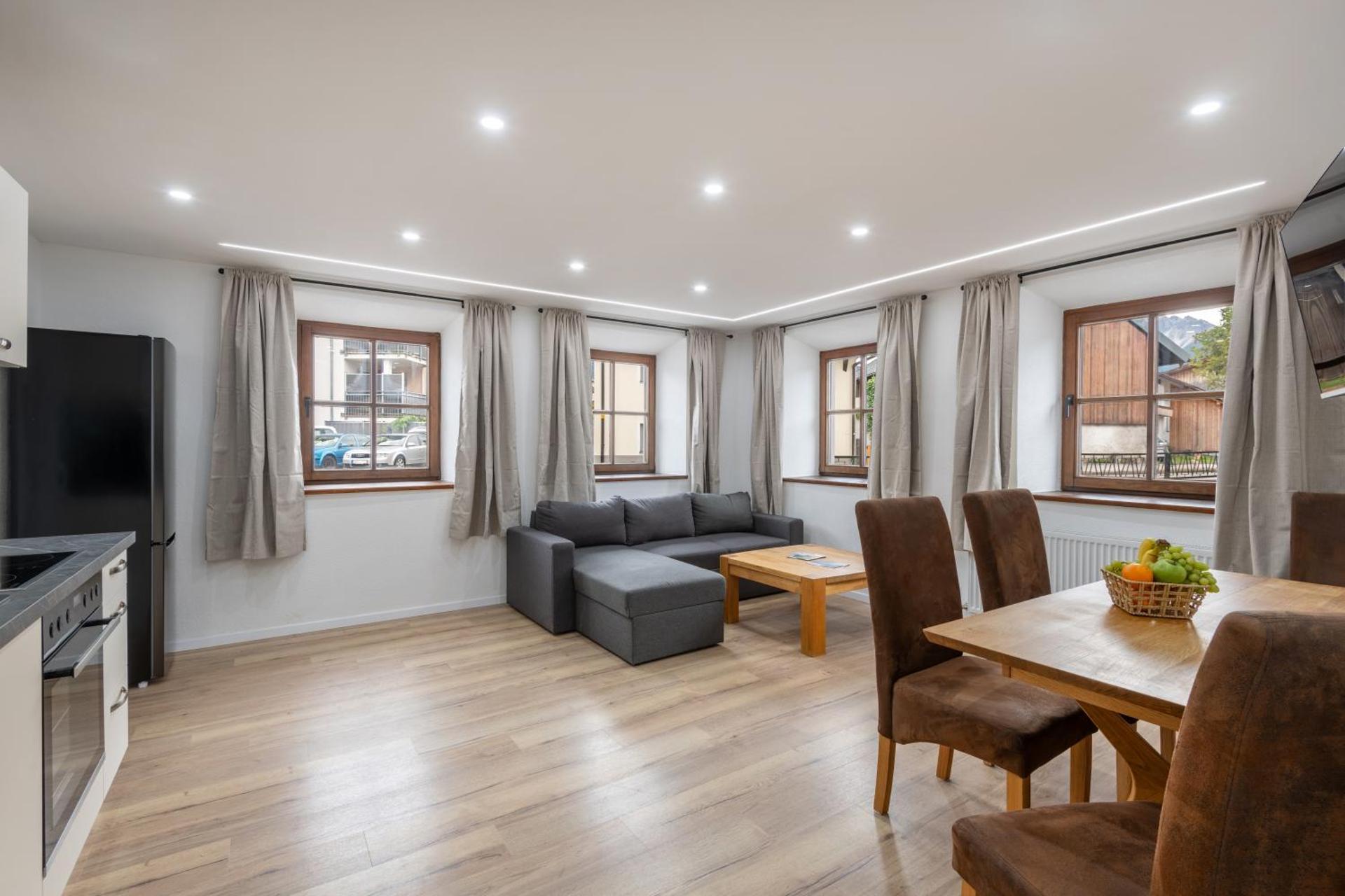 Easy City Apartments