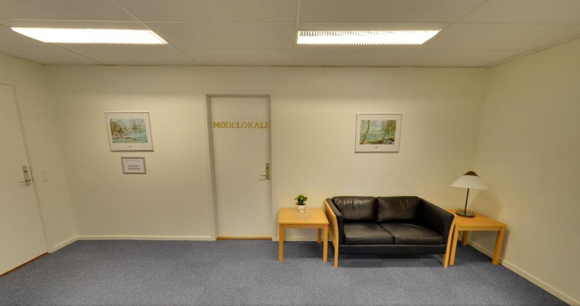 Meeting/conference room