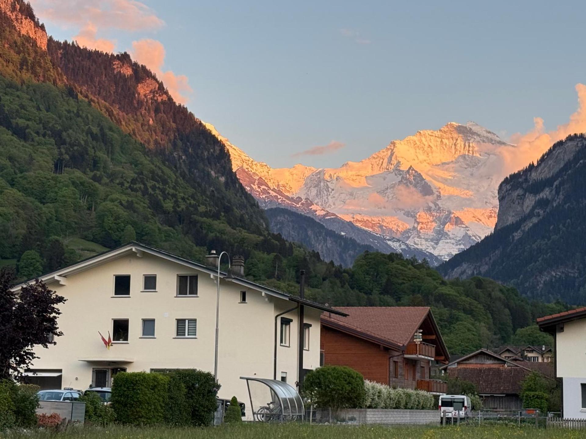 S&P Mountain View Apartment 1