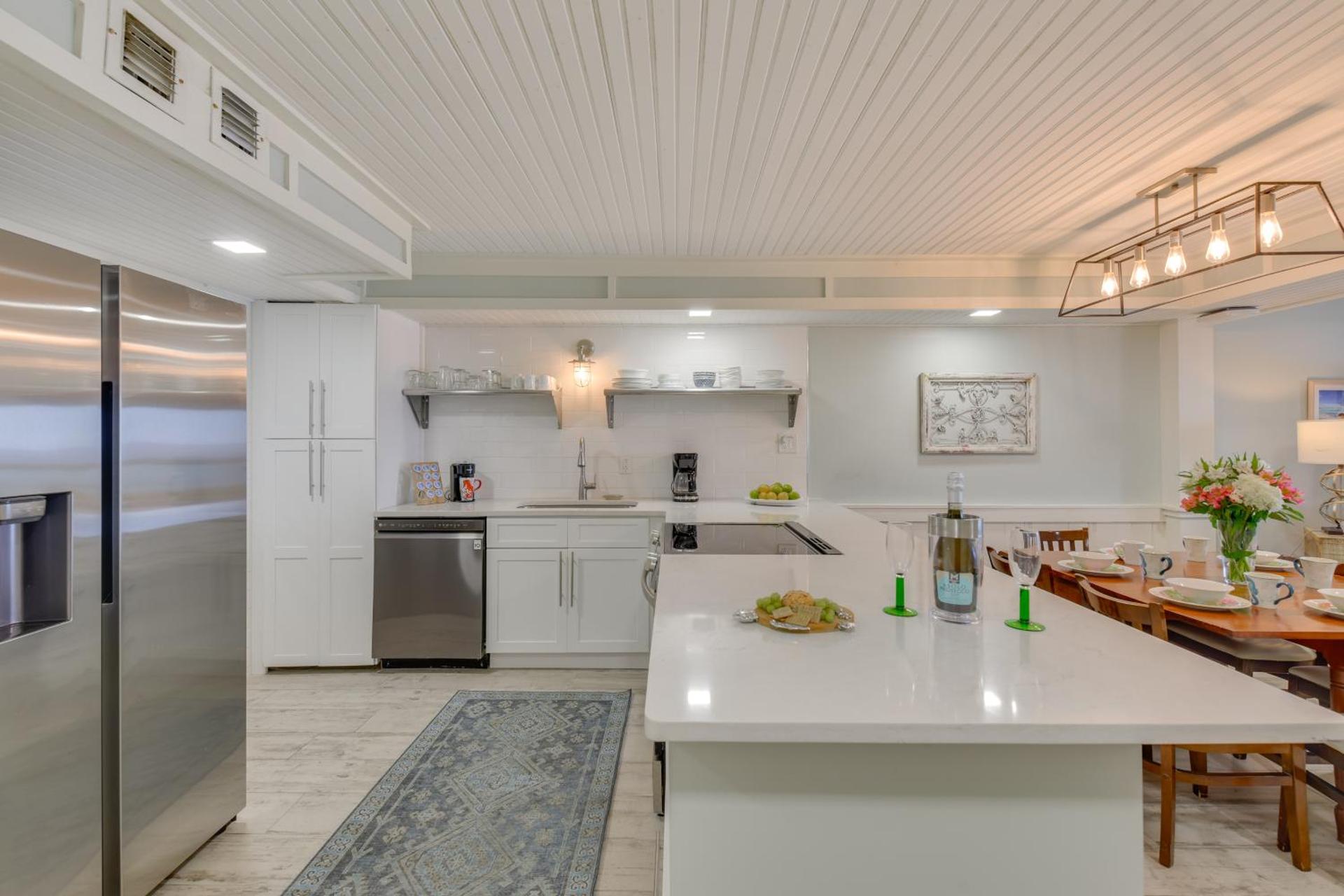 Oceanfront PCB Condo with Beach Access and 2 Pools