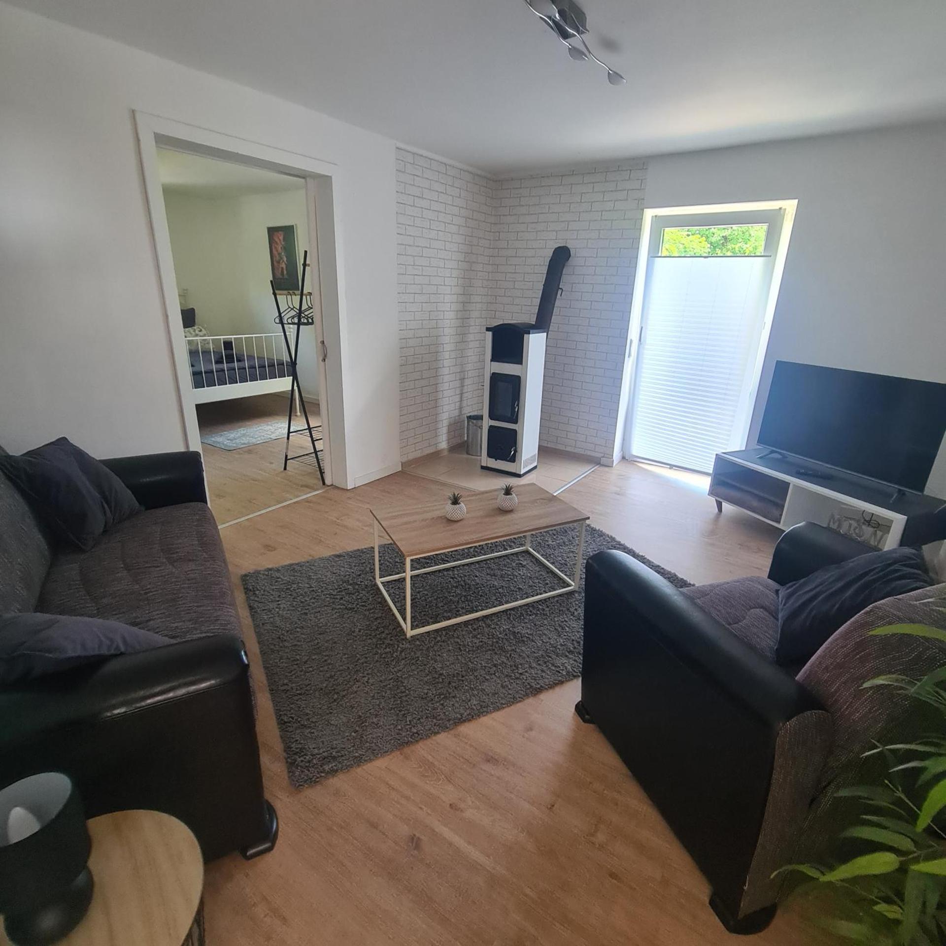 Haus hinter dem Deich