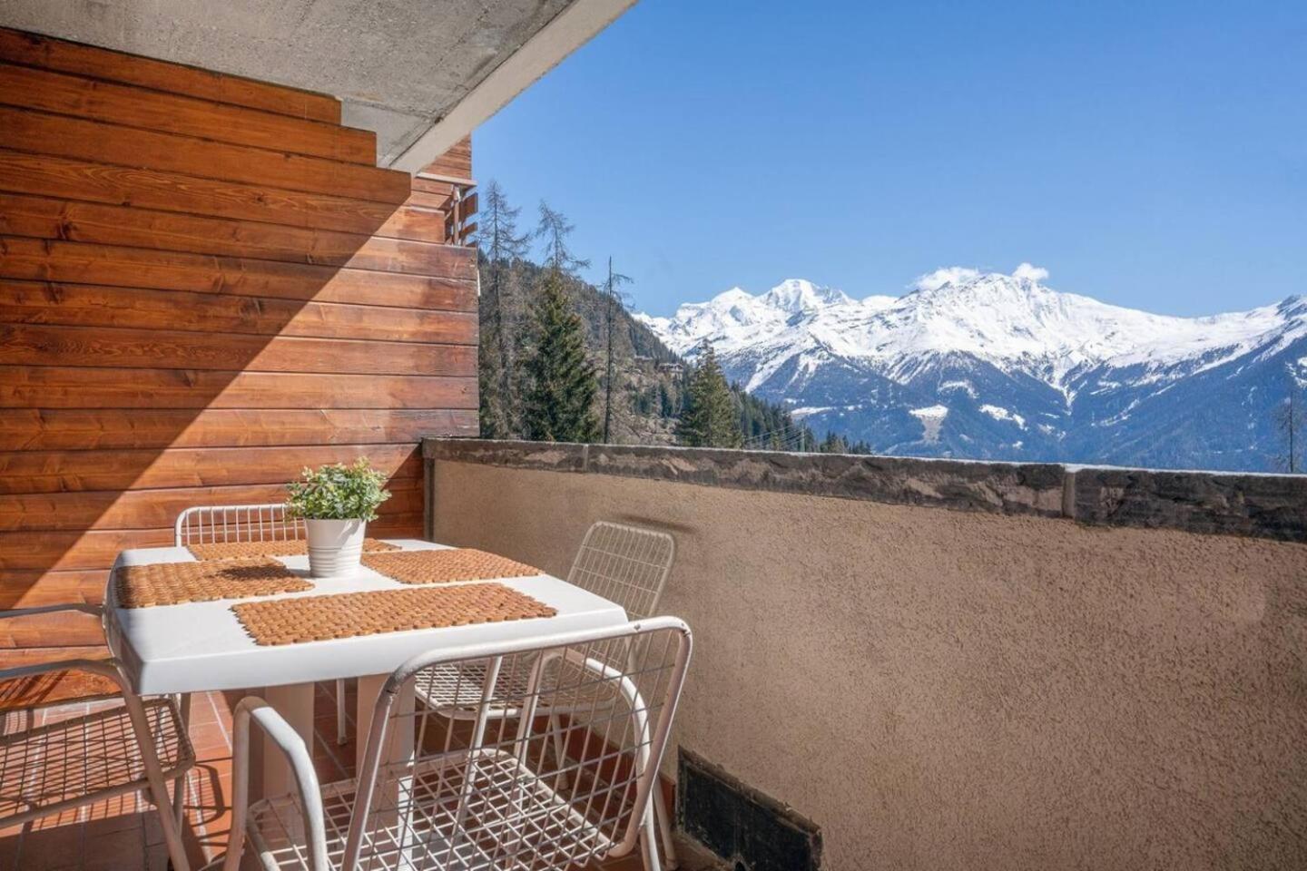 La Ruinette-charming 2-bed with pool & gym access