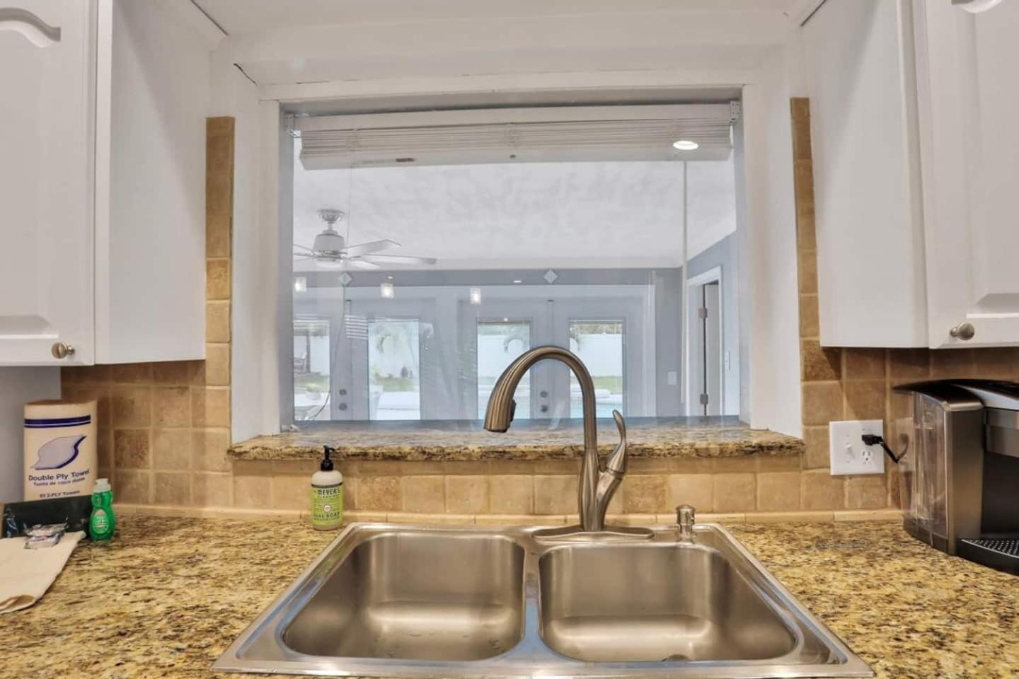 Private Heated Pool, Hot Tub 4BR3BA, Pool Table