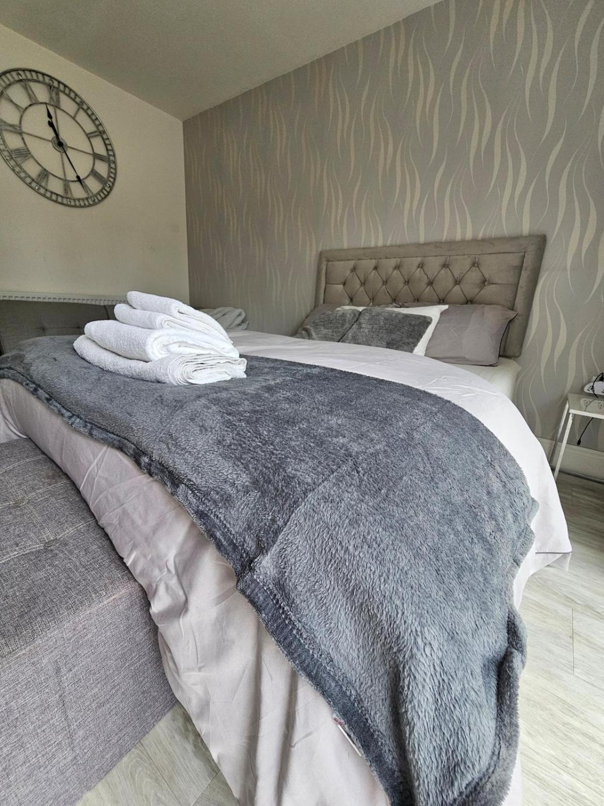 Bright spacious room in Manningtree