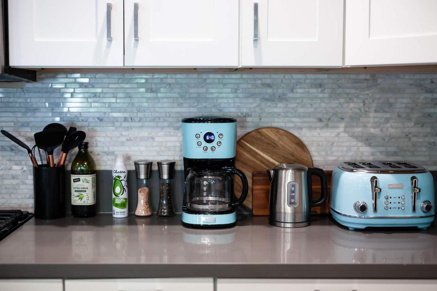 Best Location! Walkable30 Min to GNP5 Min Lake