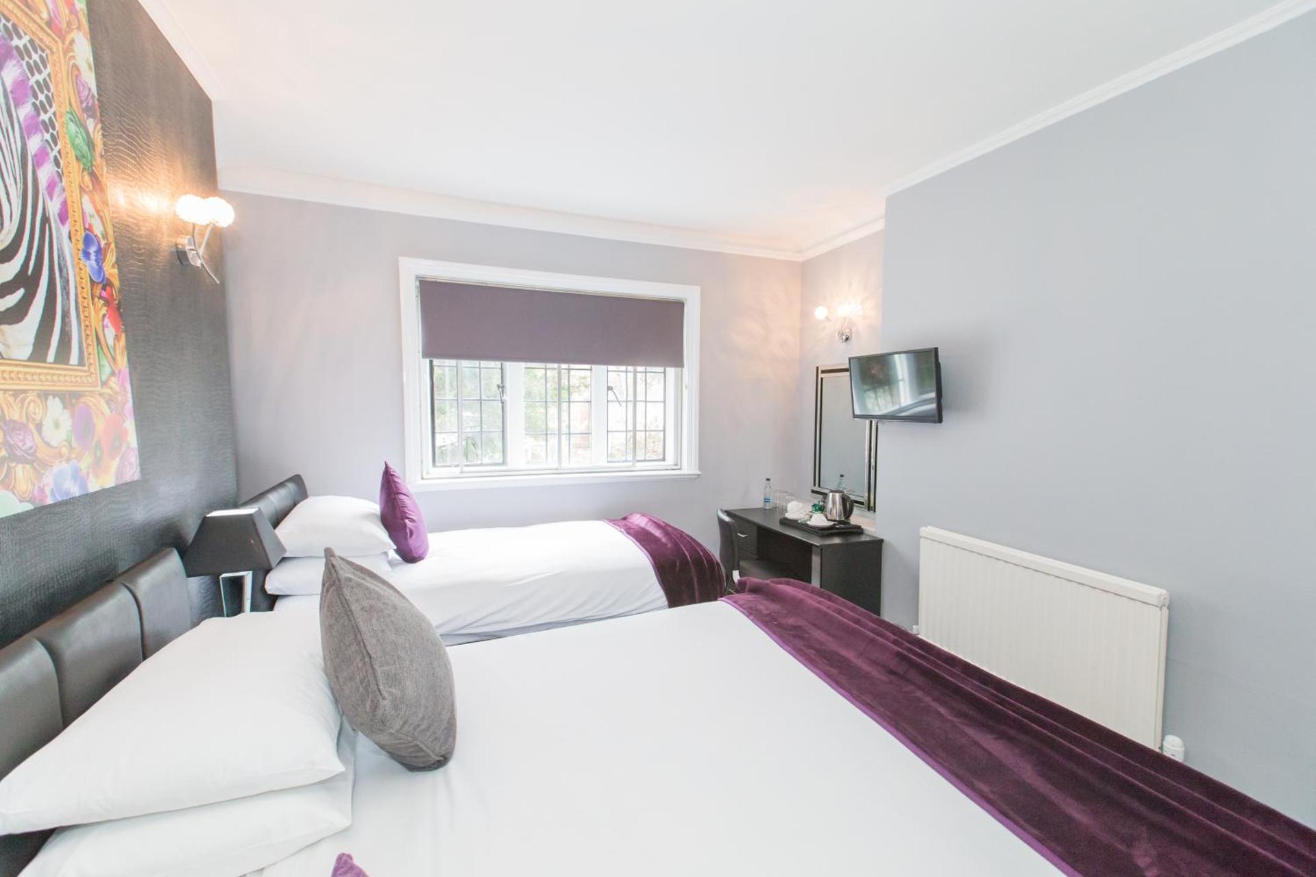 Triple Room with Private Bathroom