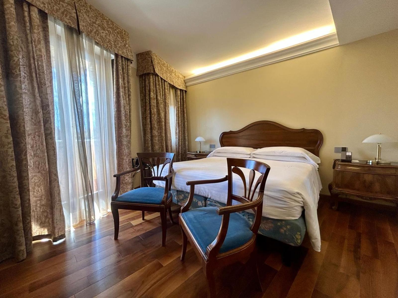 Superior Double Room with Canal View