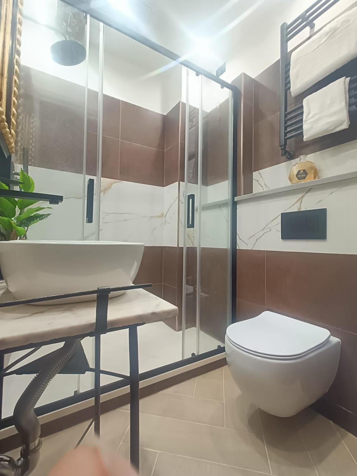 BNB Frescoes Rooms San Frediano