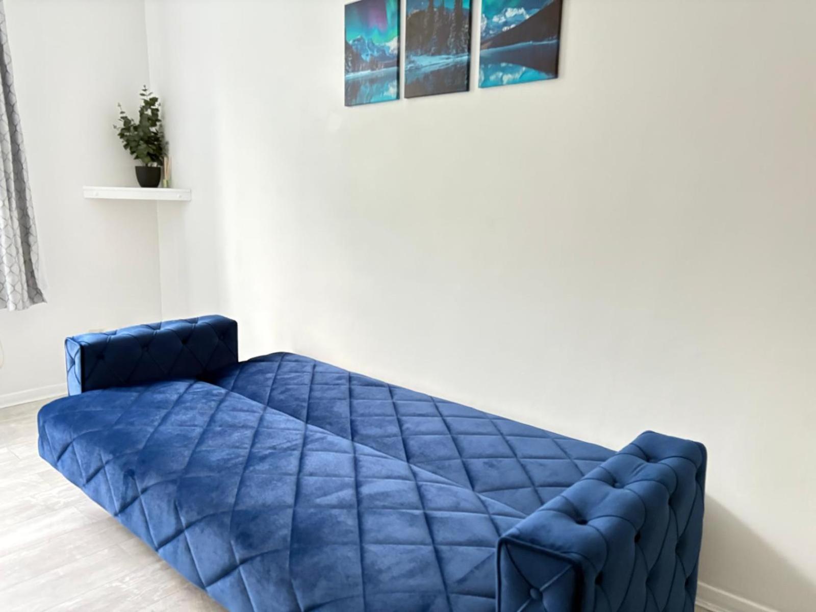 Cosy 2 bed flat Near East Croydon