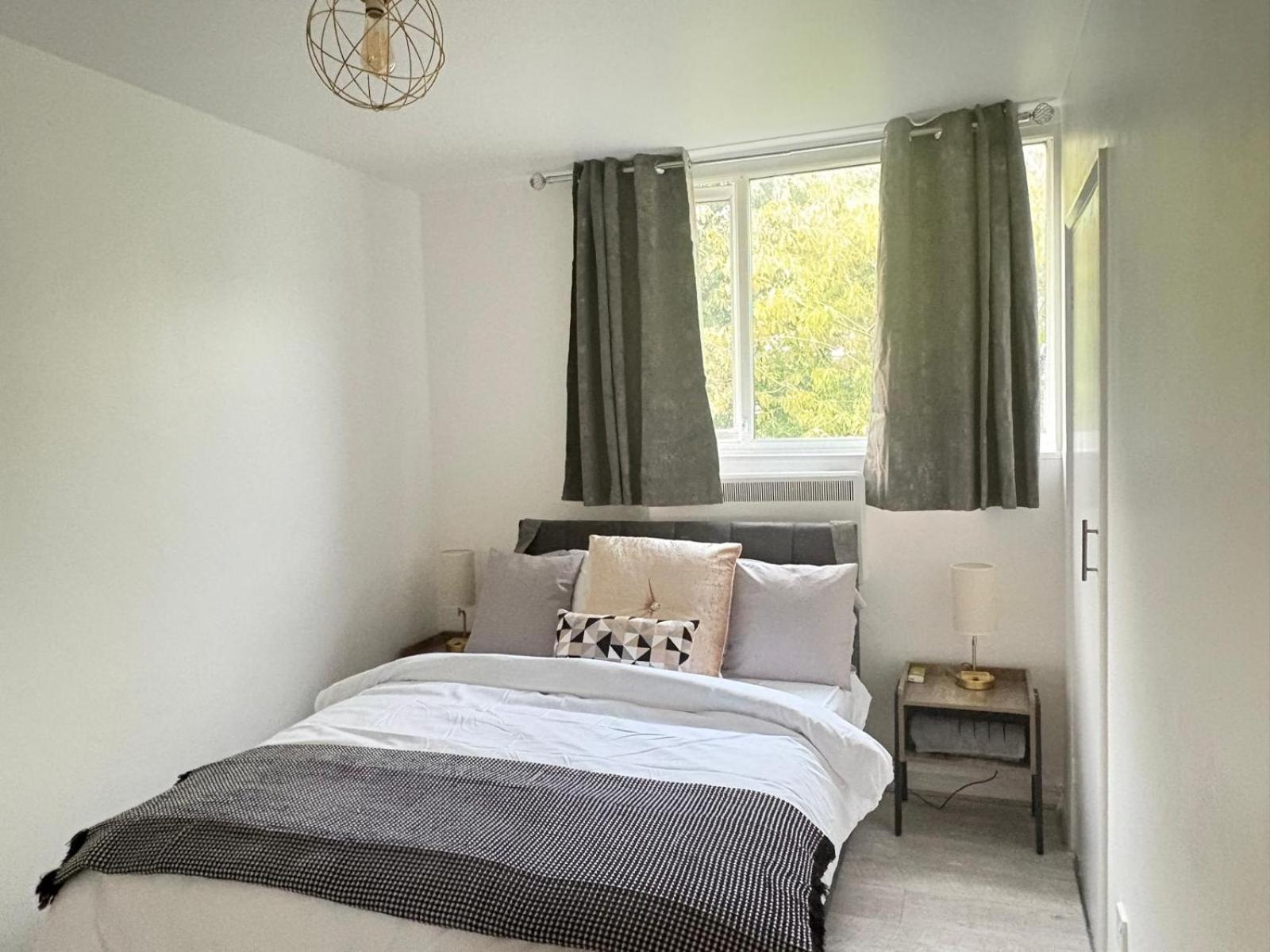 Cosy 2 bed flat Near East Croydon