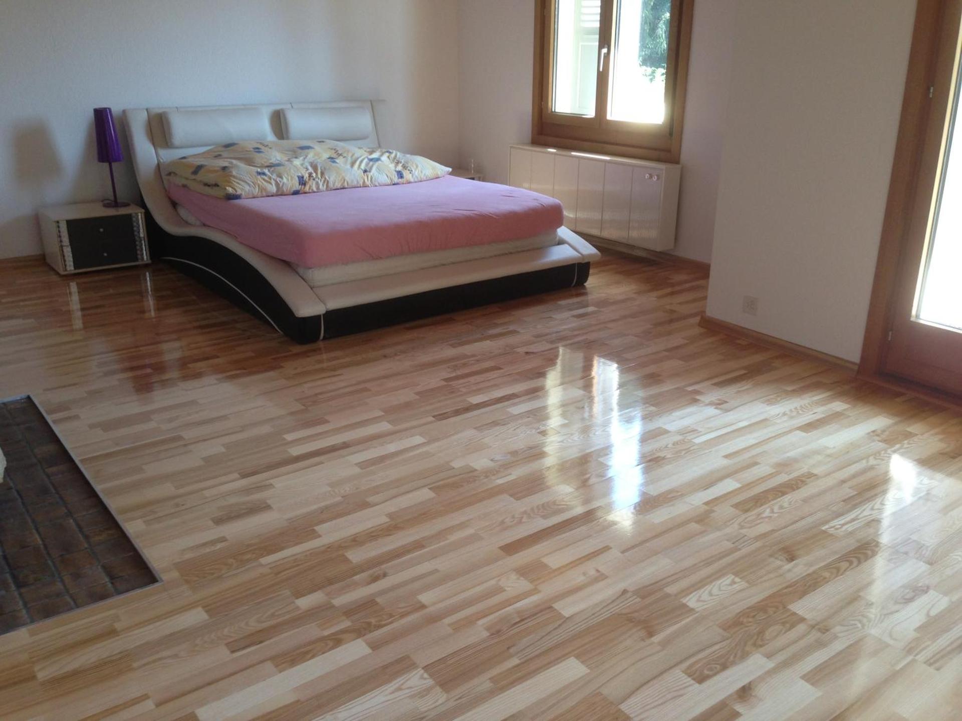 Multiple rooms near the station Bolligen