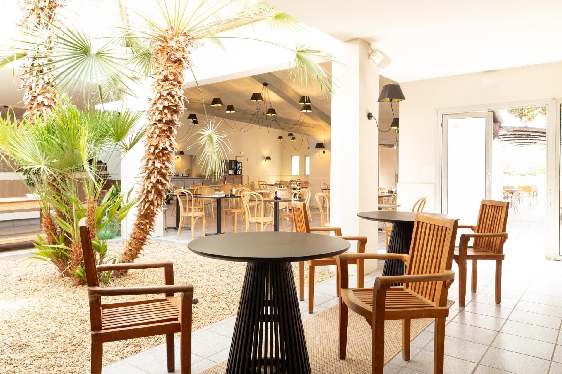 Golden Tulip Avignon Le Paradou