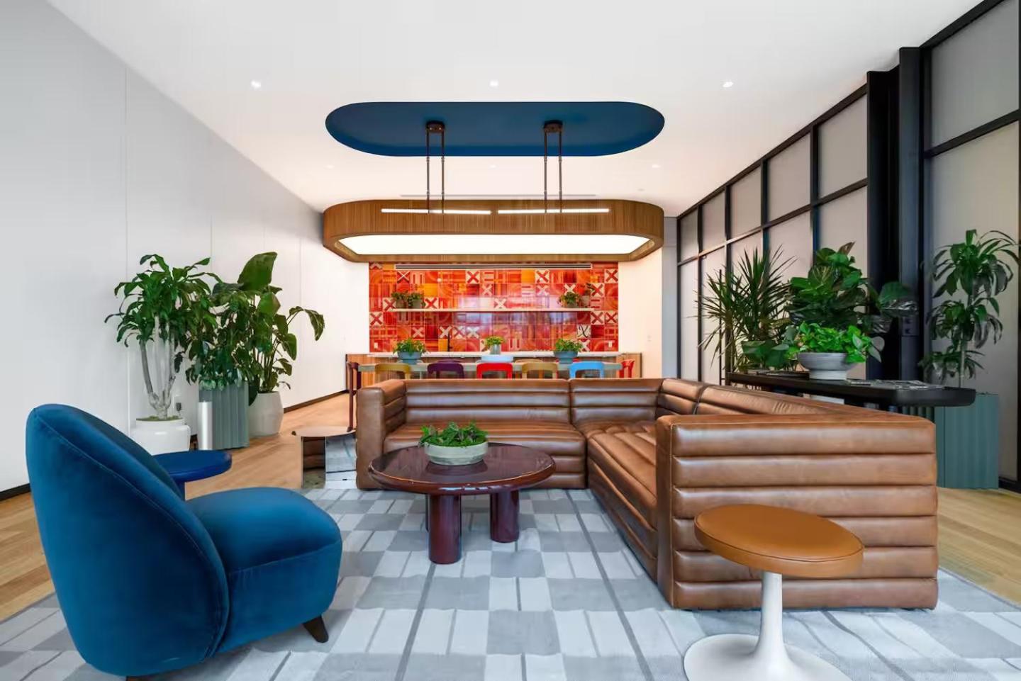 Communal lounge/ TV room