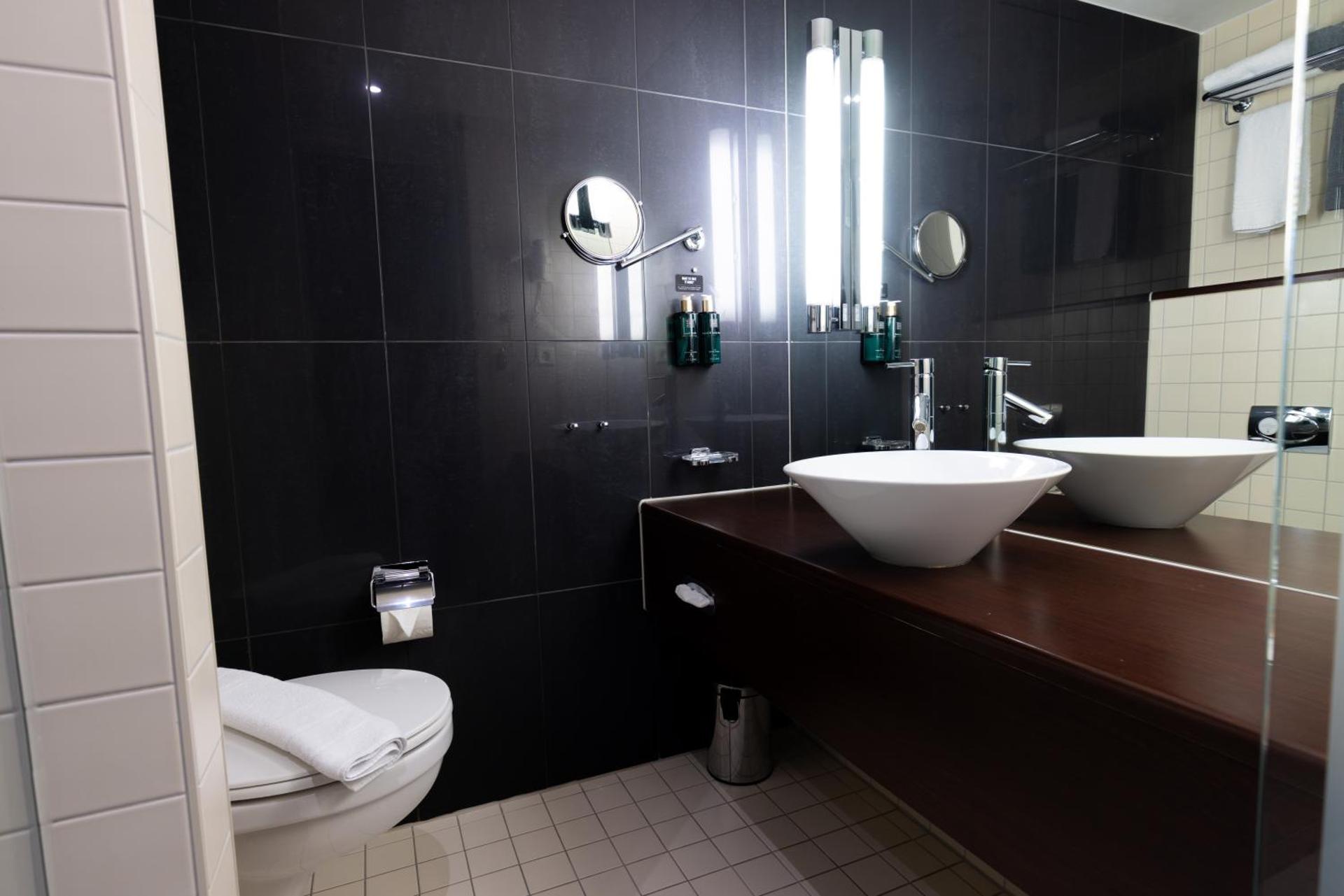 Deluxe Double Room with Mountain View