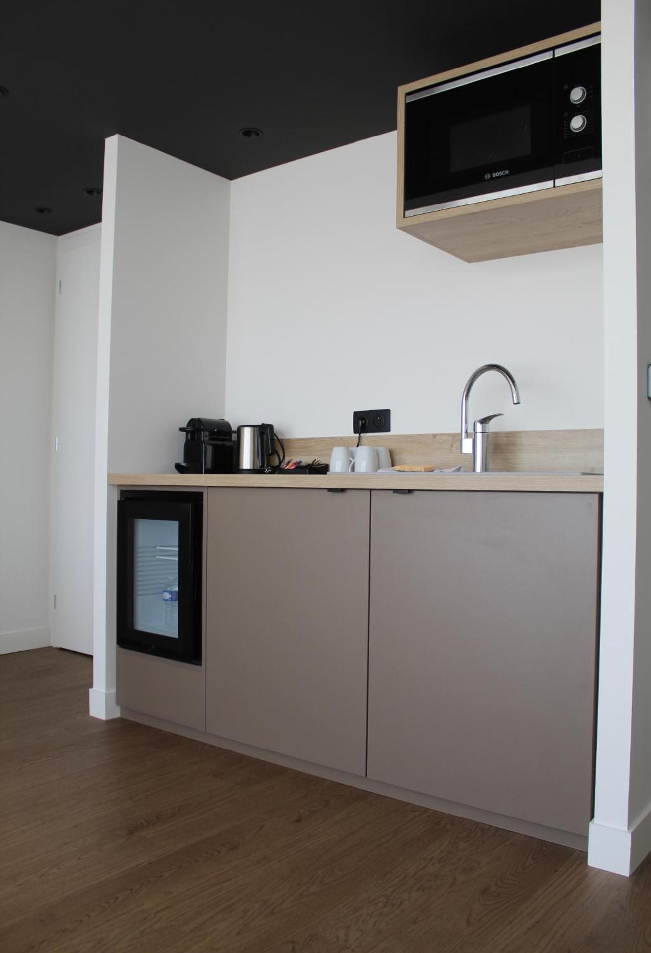 Suite with Lake View