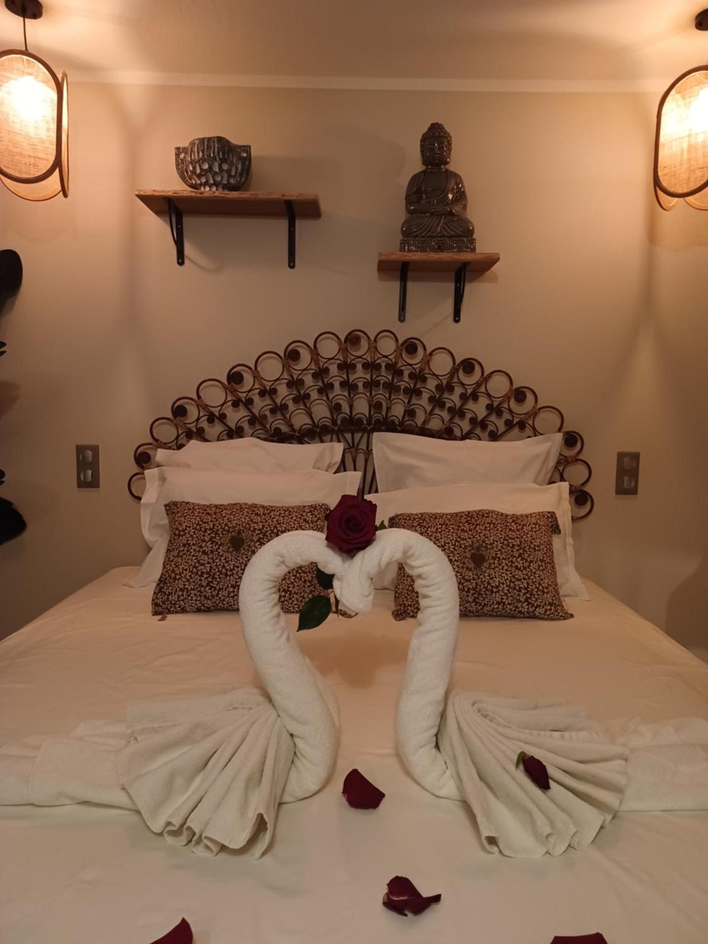 Hébergement insolite avec jacuzzi privatif Millau