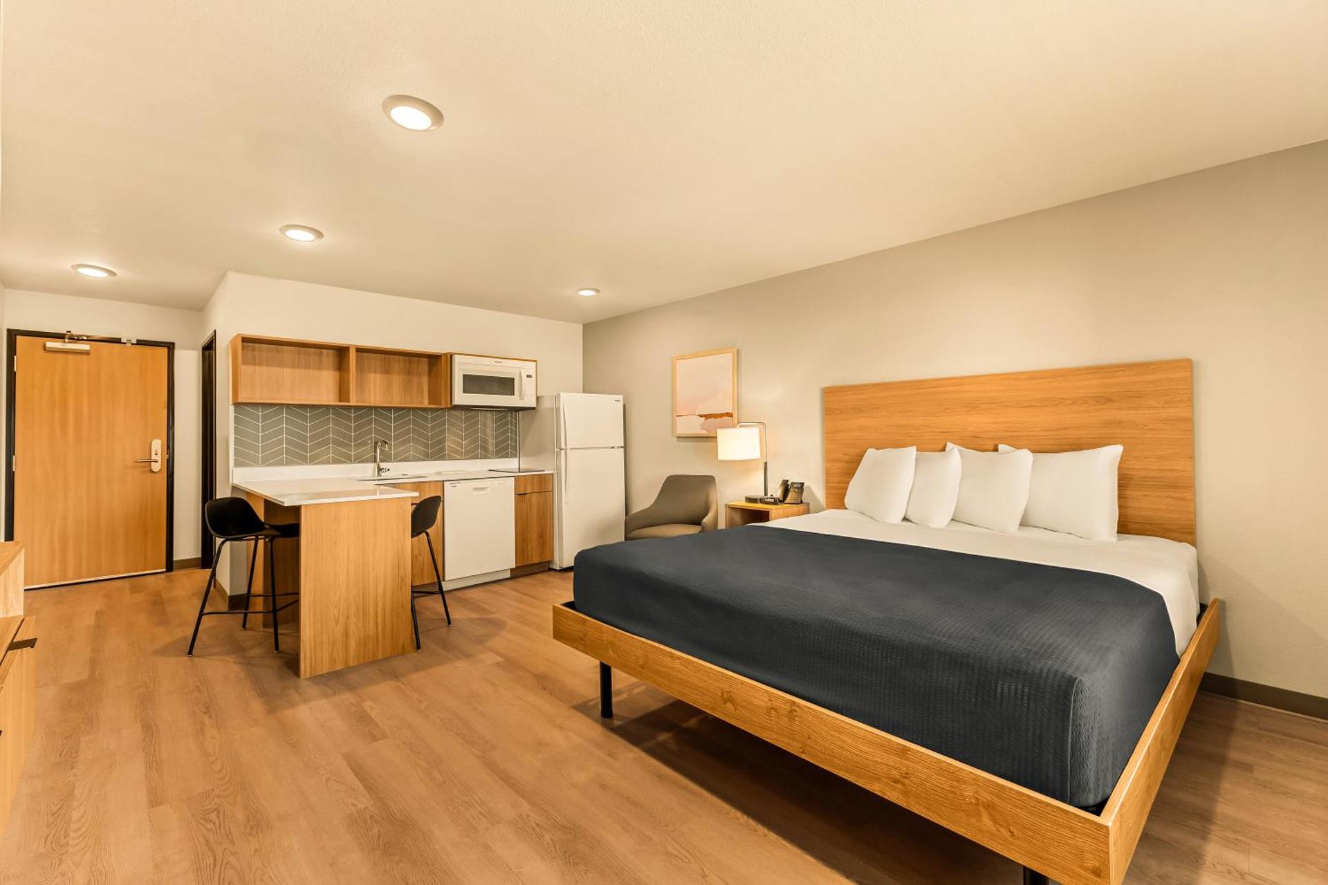 LivAway Suites Salt Lake City- Draper