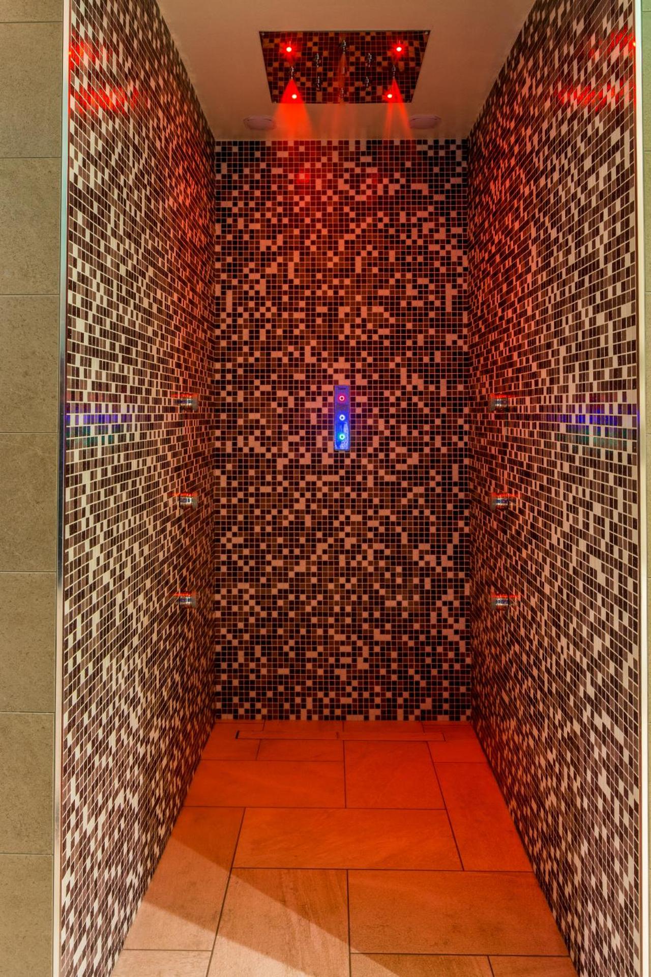 Spa and wellness centre/facilities