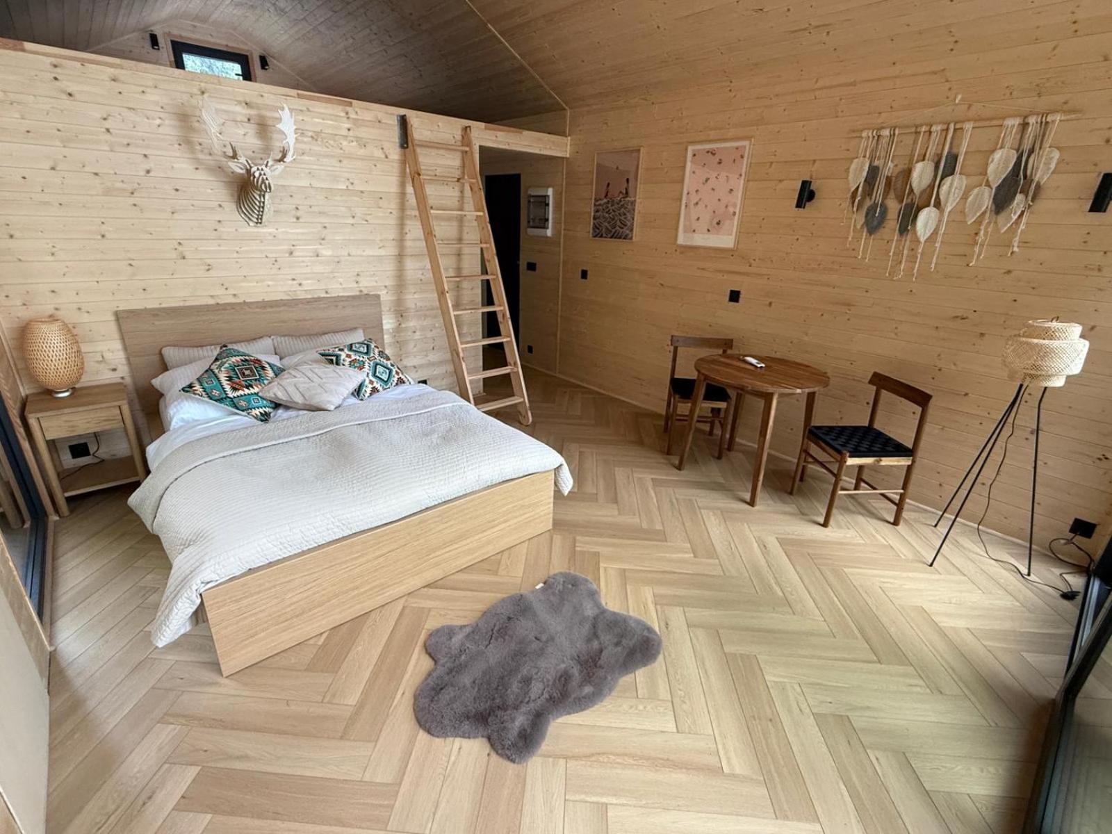 Domki modułowe przy plaży